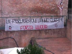 Lo striscione di Forza Nuova